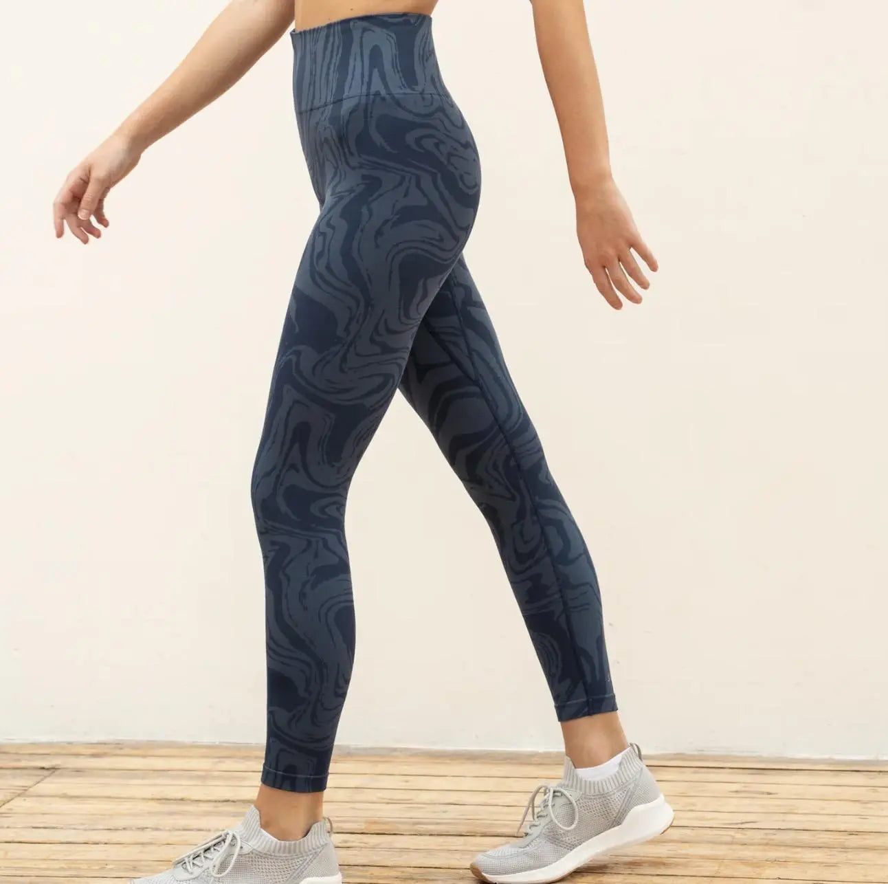 Jilla Active | OCEAN SWIRL LEGGINGS - Full Length Marble Jacquard Leggings Jilla Active