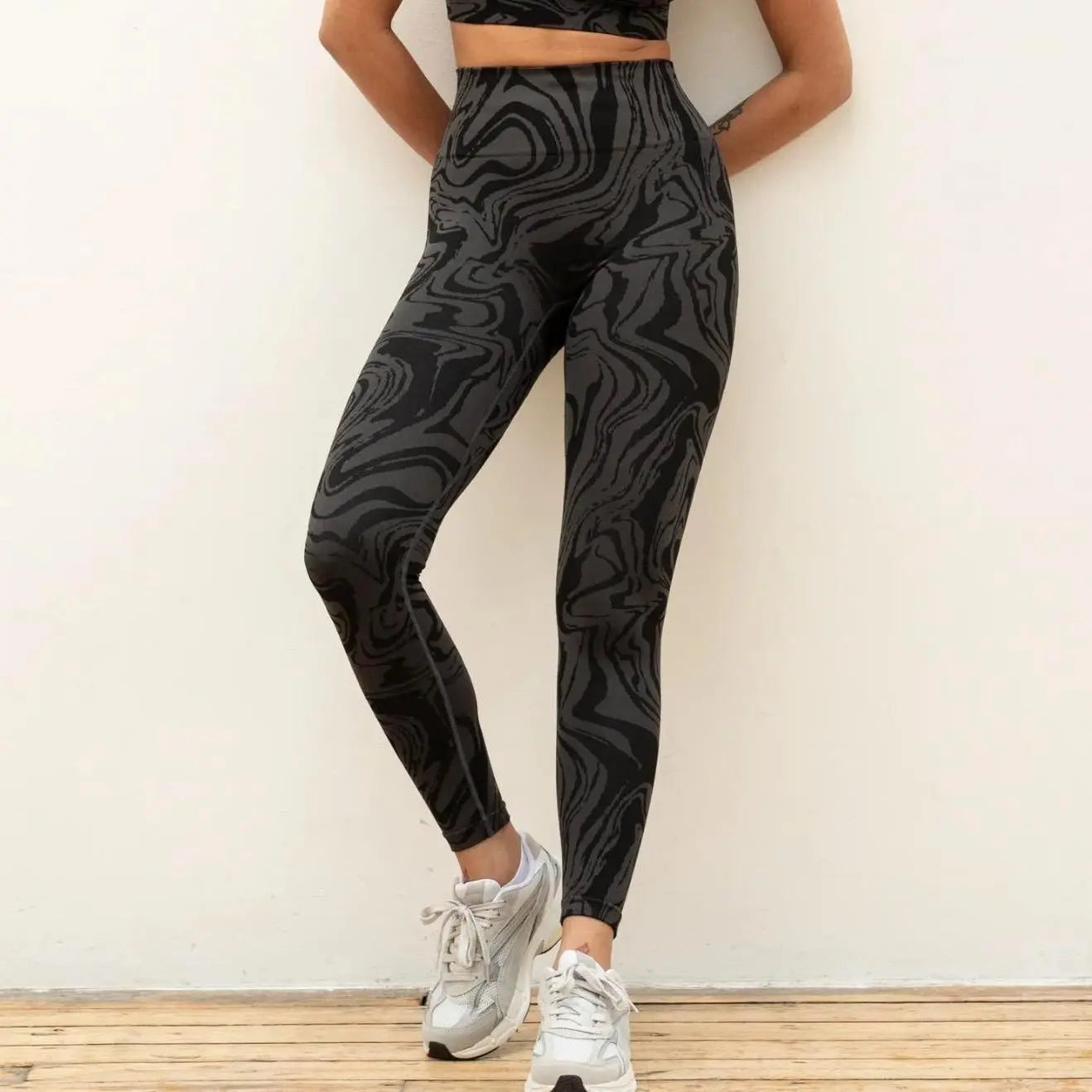 Jilla Active | OCEAN SWIRL LEGGINGS - Full Length Marble Jacquard Leggings Jilla Active