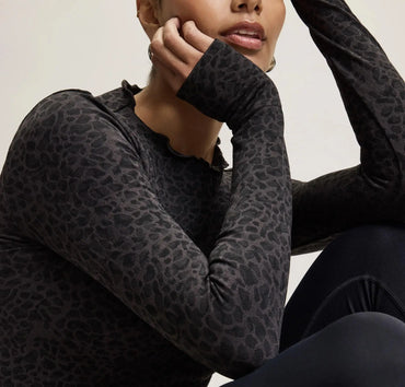 Jilla Active | SAHARA RECYCLED LONG SLEEVE TOP - Seamless Thumbholes Long Sleeves Top Jilla Active
