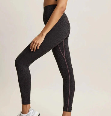 Jilla Active | SAHARA RECYCLED LEGGINGS - Animal Jacquard Full-length Ribbed leggings Jilla Active